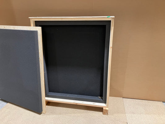 Used Museum case 115 x 28 x 158 cms (LDH)